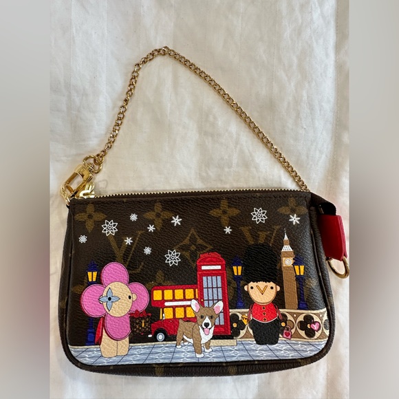 Louis Vuitton Christmas edition Mini Pochette - Picture 2 of 6